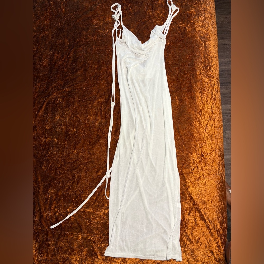 Elegant Backless White Maxi Dress